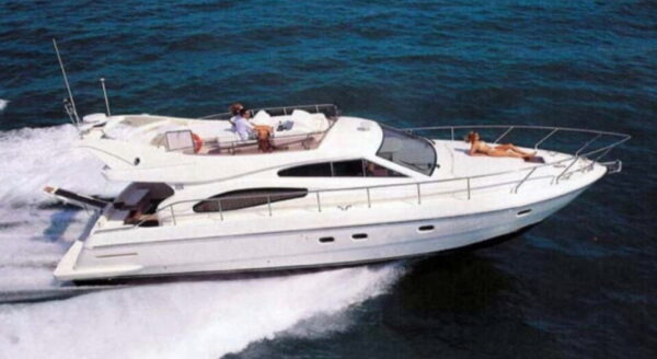 M/Y Ferreti 48ft Fly